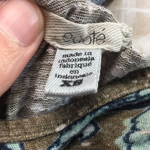 Ecote | UO Floral Flowy Racerback Crop Top | XS - Picture 2 of 6